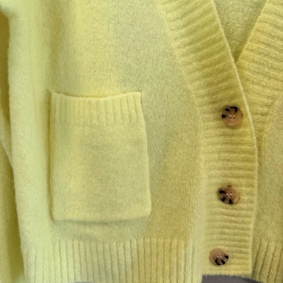 Urban Outfitters Truly Madly Deeply Neon Yellow Cardigan Boho Minimalist Spring - Picture 3 of 4